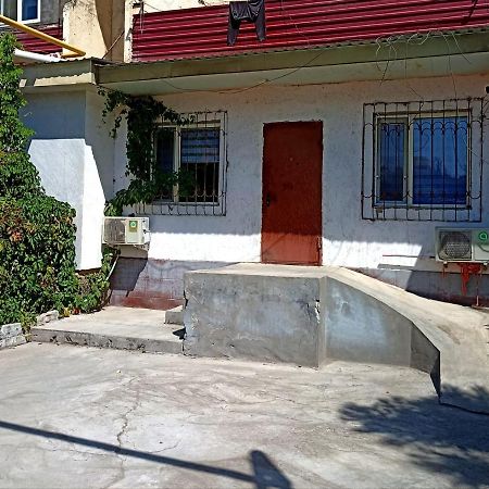 Ferienwohnung A Cozy Bedsit! Taschkent Exterior foto