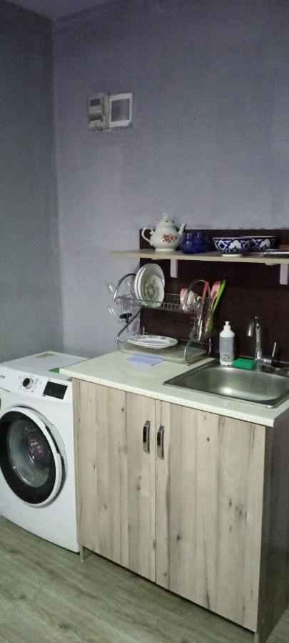 Ferienwohnung A Cozy Bedsit! Taschkent Exterior foto