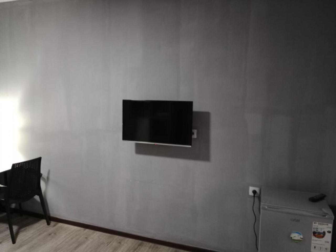 Ferienwohnung A Cozy Bedsit! Taschkent Exterior foto