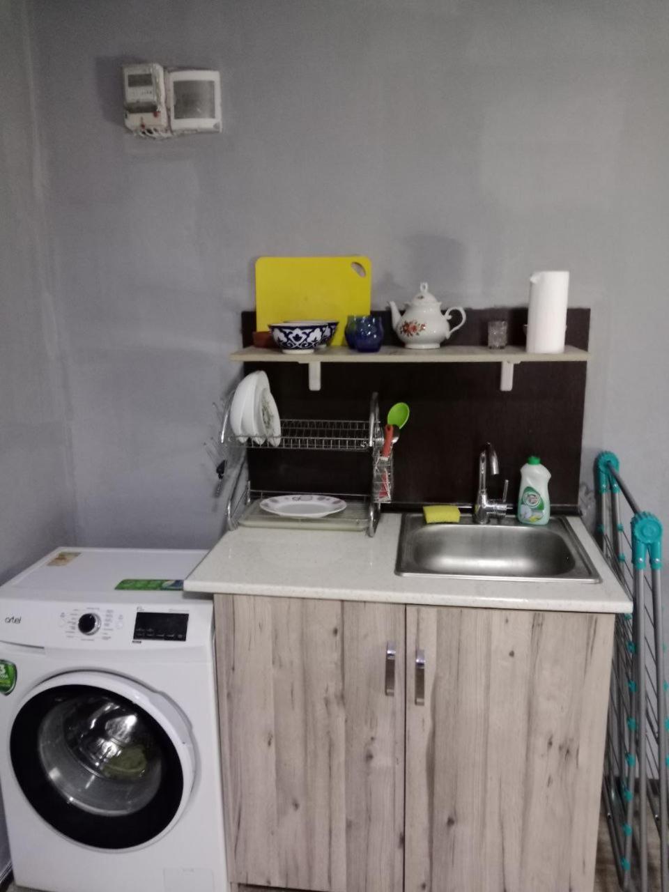 Ferienwohnung A Cozy Bedsit! Taschkent Exterior foto